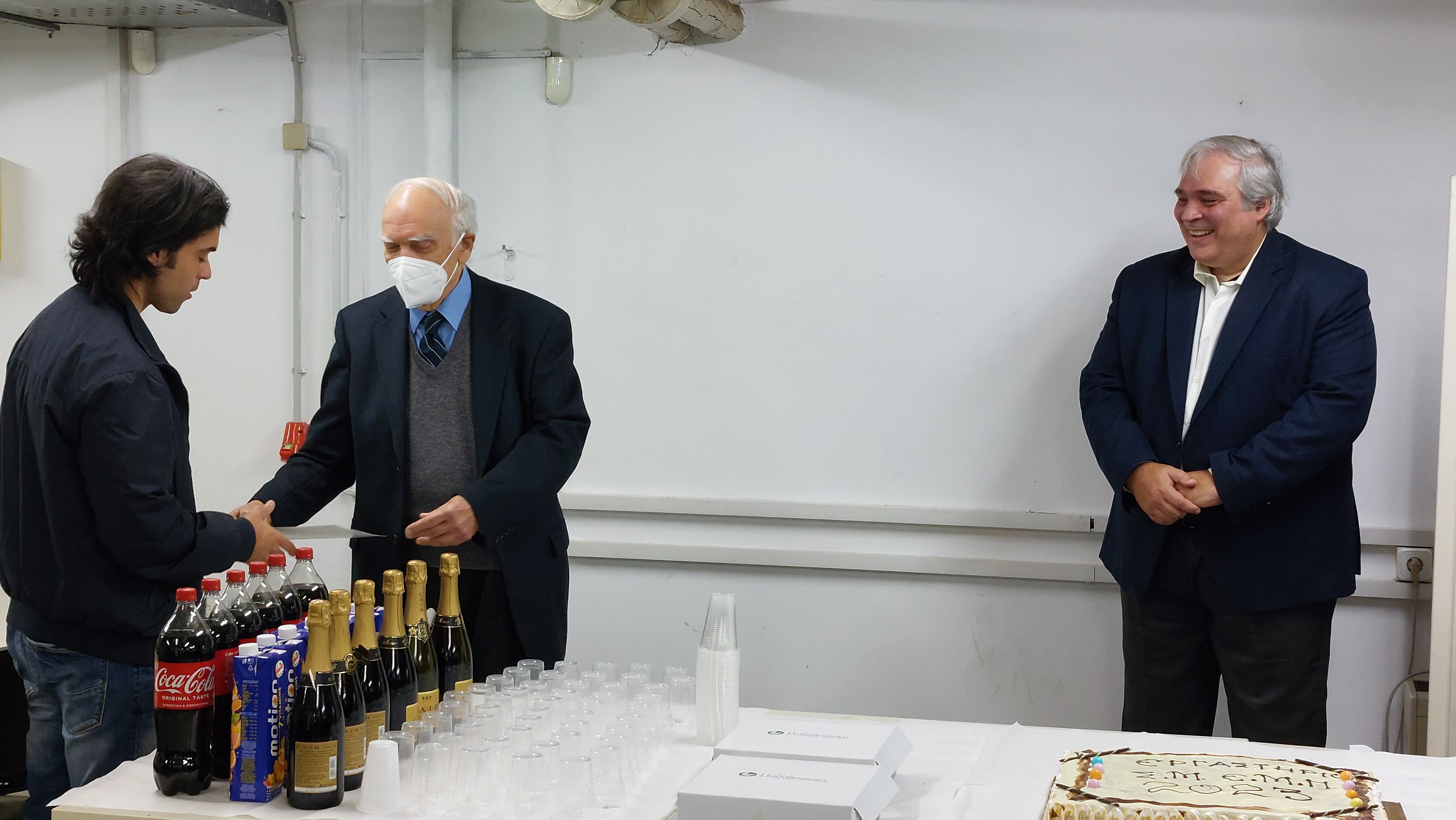Rafail Gkioves and Michael Sfantzikopoulos during the award handover