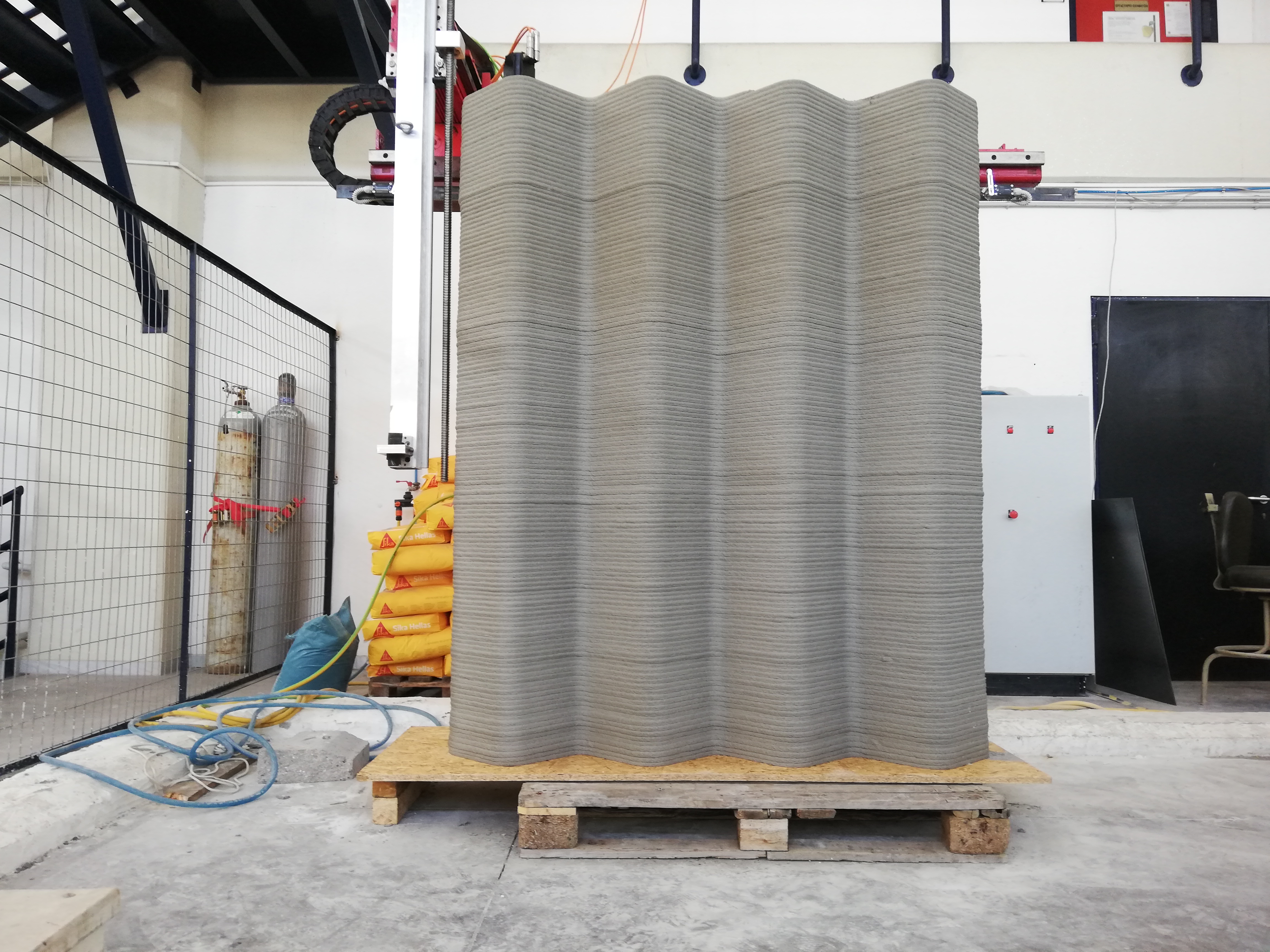 First 3D-printed structure reaching a height of 2 m
