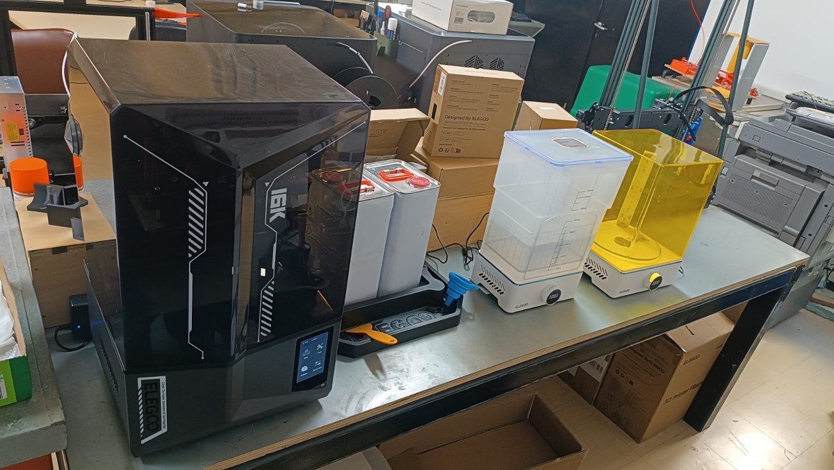 Elegoo Saturn 4 Ultra resin printer and Mercury Plus curing station