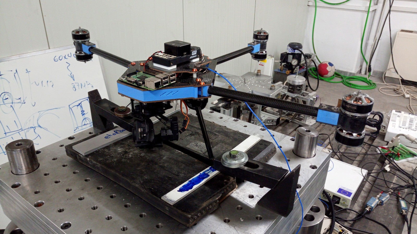 UAV prototype mounted on the DERRITRON vibration test system